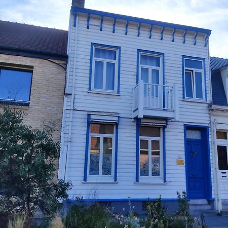 Jolie Maison En Bois Authentique Dunkirk Eksteriør billede